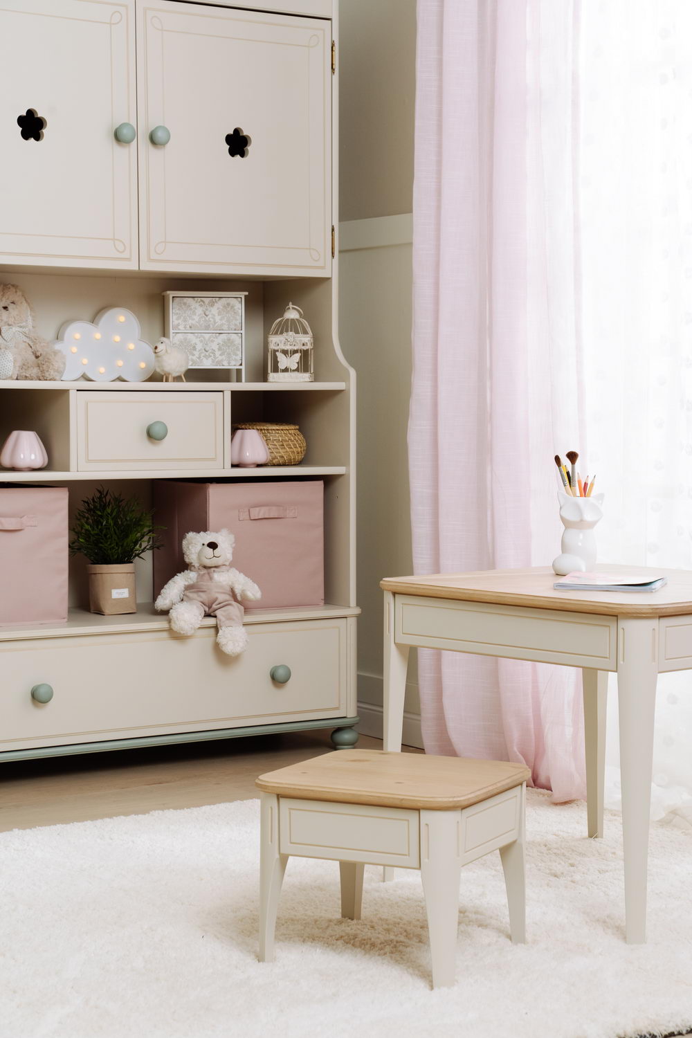 Банкетка массив сосны Бетти №1