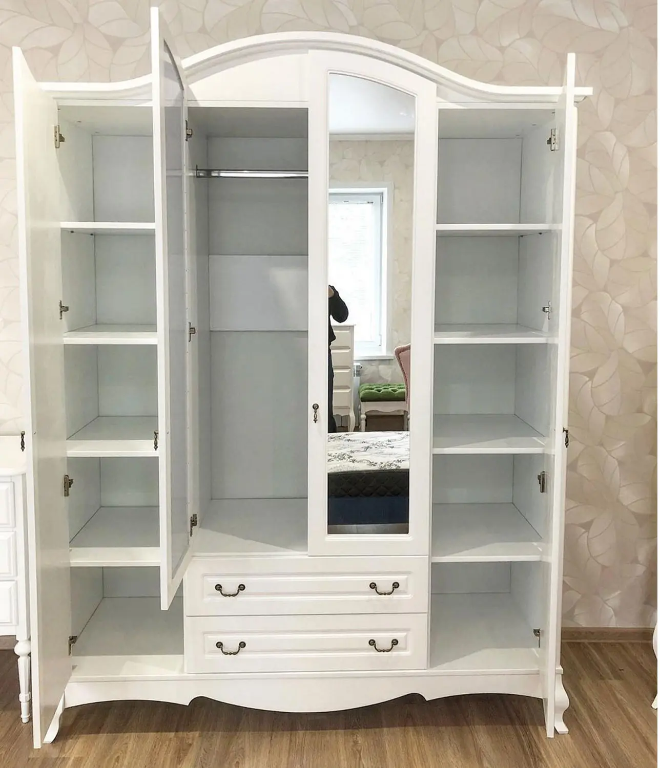 Шкаф Авиньон 4-х створчатый