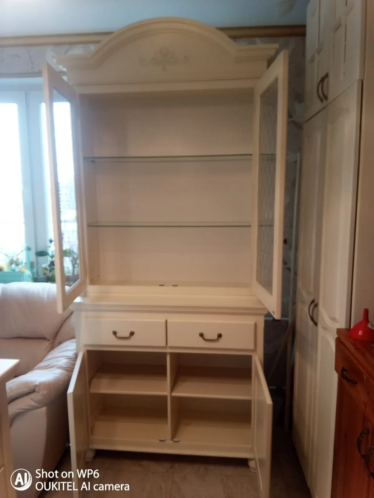 Сервант Валенсия 2-8 сосна